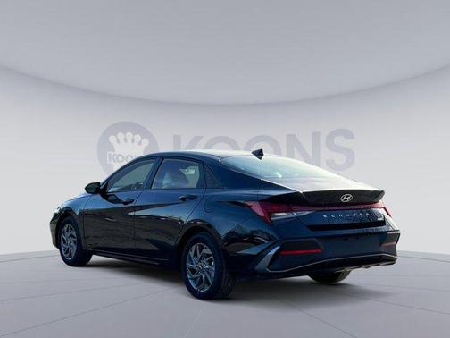 2025 Hyundai ELANTRA HEV Blue