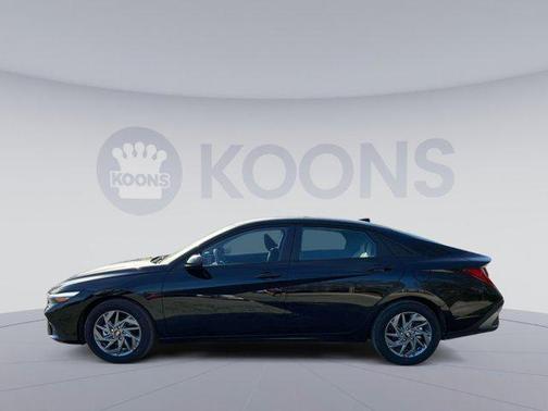 2025 Hyundai ELANTRA HEV Blue