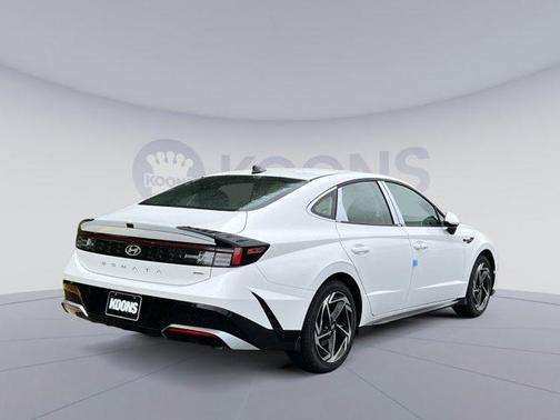 2026 Hyundai SONATA SEL