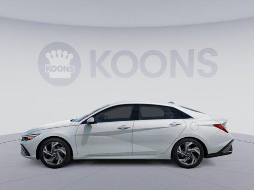2025 Hyundai ELANTRA Limited