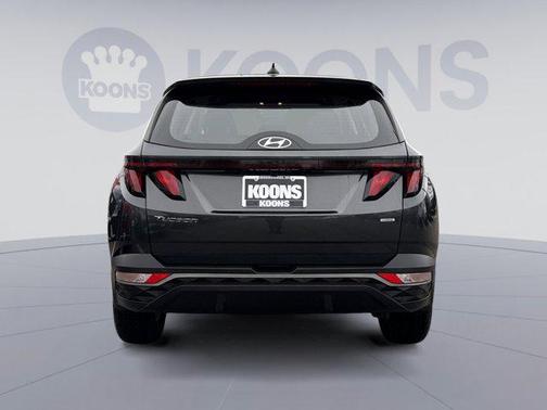 2023 Hyundai TUCSON SE