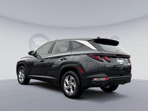 2023 Hyundai TUCSON SE