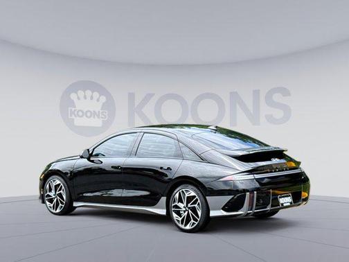 2024 Hyundai IONIQ 6 Limited