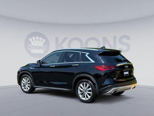 2022 INFINITI QX50 LUXE AWD