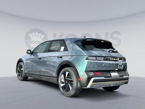 2026 Hyundai IONIQ 5 SE