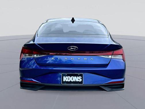 2021 Hyundai ELANTRA SEL