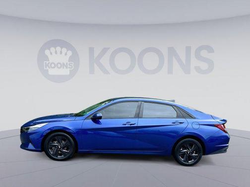 2021 Hyundai ELANTRA SEL