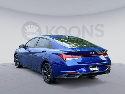 2021 Hyundai ELANTRA SEL