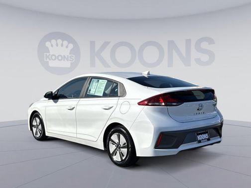 2020 Hyundai IONIQ Hybrid Blue