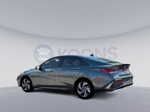 2025 Hyundai ELANTRA Sport