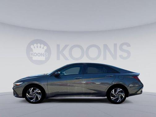 2025 Hyundai ELANTRA Sport