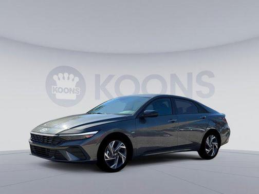 2025 Hyundai ELANTRA Sport