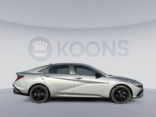 Fluid Metal 2026 Hyundai ELANTRA Sport