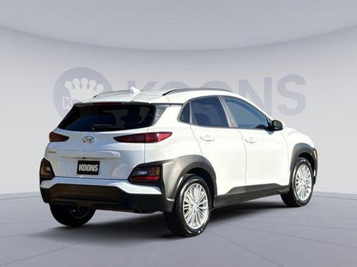 2021 Hyundai KONA SEL Plus