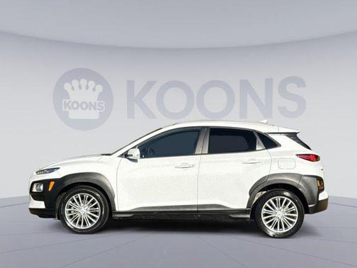 2021 Hyundai KONA SEL Plus