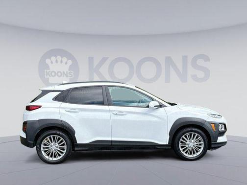 2021 Hyundai KONA SEL Plus