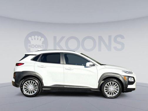 2021 Hyundai KONA SEL Plus