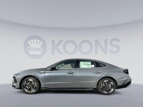 2026 Hyundai SONATA SEL