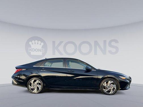 2025 Hyundai ELANTRA HEV Limited