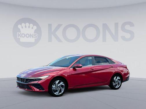 2025 Hyundai ELANTRA Limited