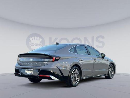 2024 Hyundai SONATA Hybrid SE
