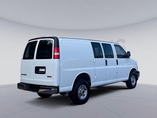 2023 GMC Savana 2500 Work Van
