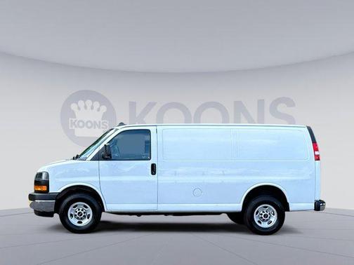 2023 GMC Savana 2500 Work Van