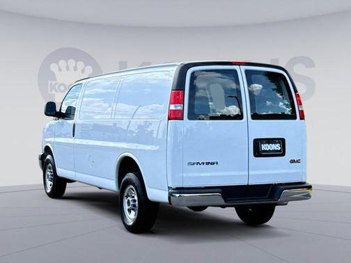 2023 GMC Savana 2500 Work Van