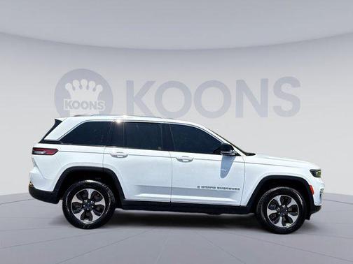 2023 Jeep Grand Cherokee 4xe Base