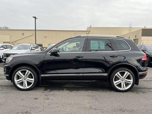 2017 Volkswagen Touareg V6 Executive