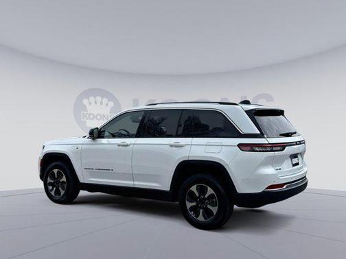 2022 Jeep Grand Cherokee 4xe Base