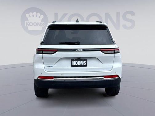 2022 Jeep Grand Cherokee 4xe Base