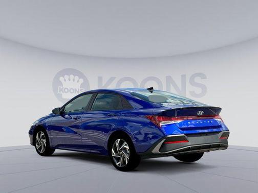 2025 Hyundai ELANTRA Sport