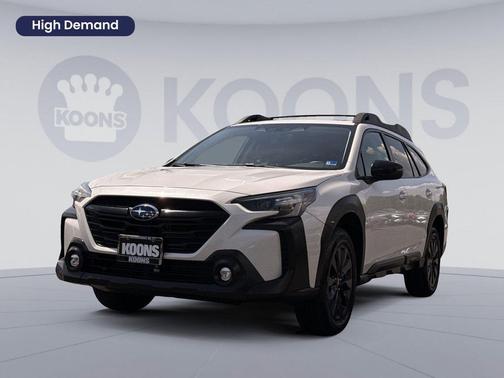 Crystal White Pearl 2023 Subaru Outback Onyx Edition