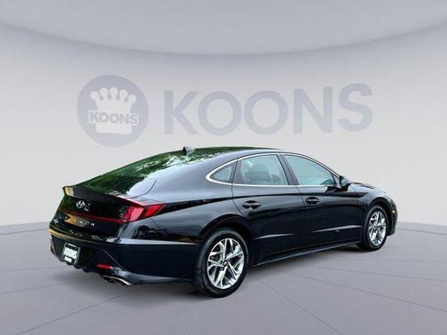 2022 Hyundai SONATA SEL