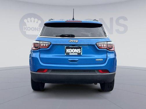 Laser Blue Pearlcoat 2017 Jeep New Compass Latitude