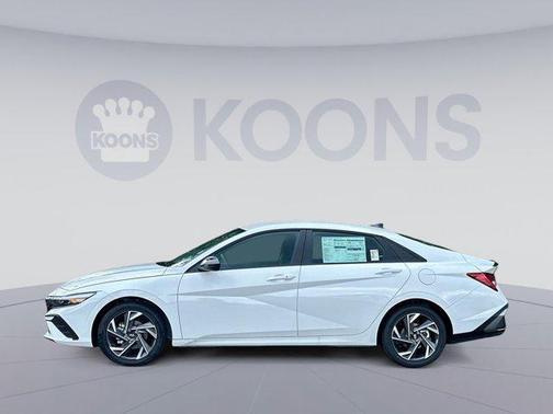 2025 Hyundai ELANTRA Sport