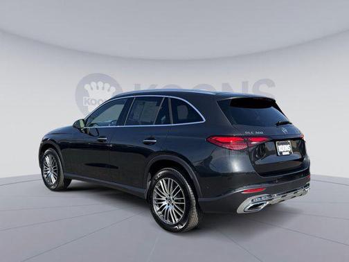 2025 Mercedes-Benz GLC 300 4MATIC