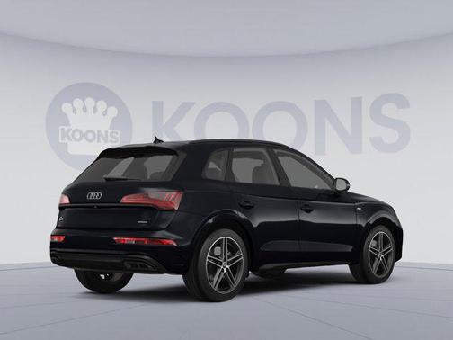 Mythos Black Metallic 2023 Audi Q5 45 S line Premium