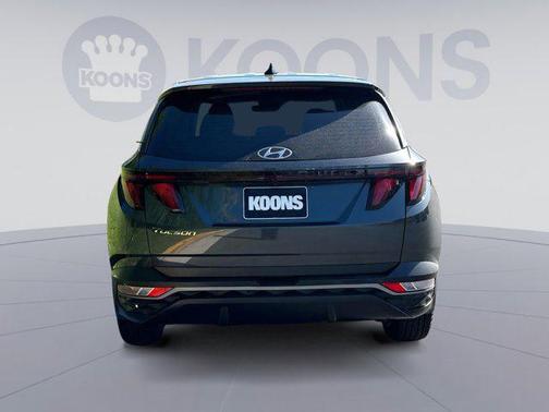 2022 Hyundai TUCSON SE