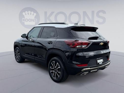 Mosaic Black Metallic 2021 Chevrolet Trailblazer ACTIV