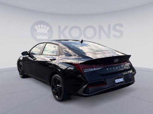 Abyss Black 2026 Hyundai ELANTRA Sport