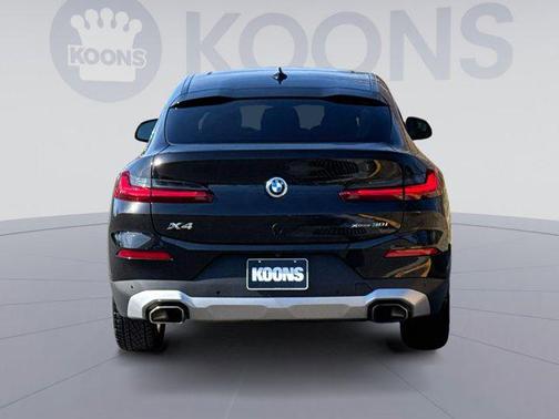 2022 BMW X4 xDrive30i