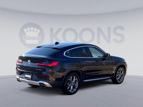 2022 BMW X4 xDrive30i