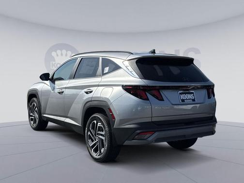 Shimmering Silver 2026 Hyundai TUCSON SEL Plus