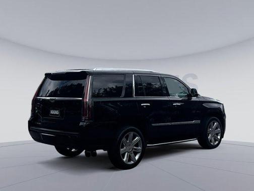 2018 Cadillac Escalade Luxury