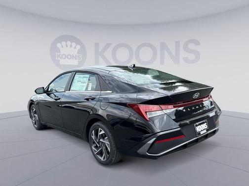 Abyss Black 2026 Hyundai ELANTRA Limited