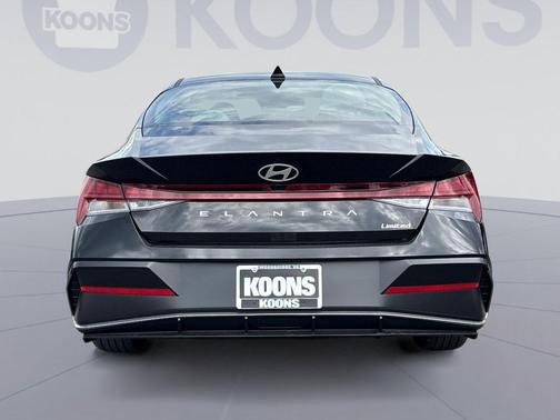 Abyss Black 2026 Hyundai ELANTRA Limited