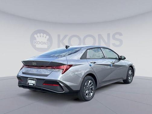 Fluid Metal 2026 Hyundai ELANTRA HEV Blue
