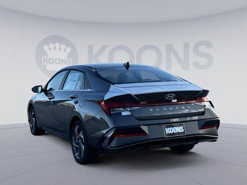 2025 Hyundai ELANTRA HEV Limited